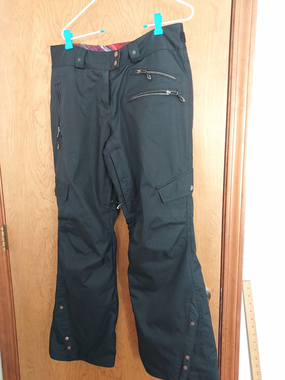 Obermeyer Women's Black Snow Pants Size 8 Bootcut 31" Inseam NEW with DEFECTS